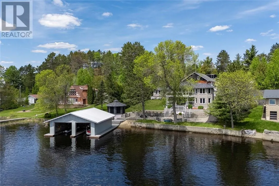 366 Northshore Road