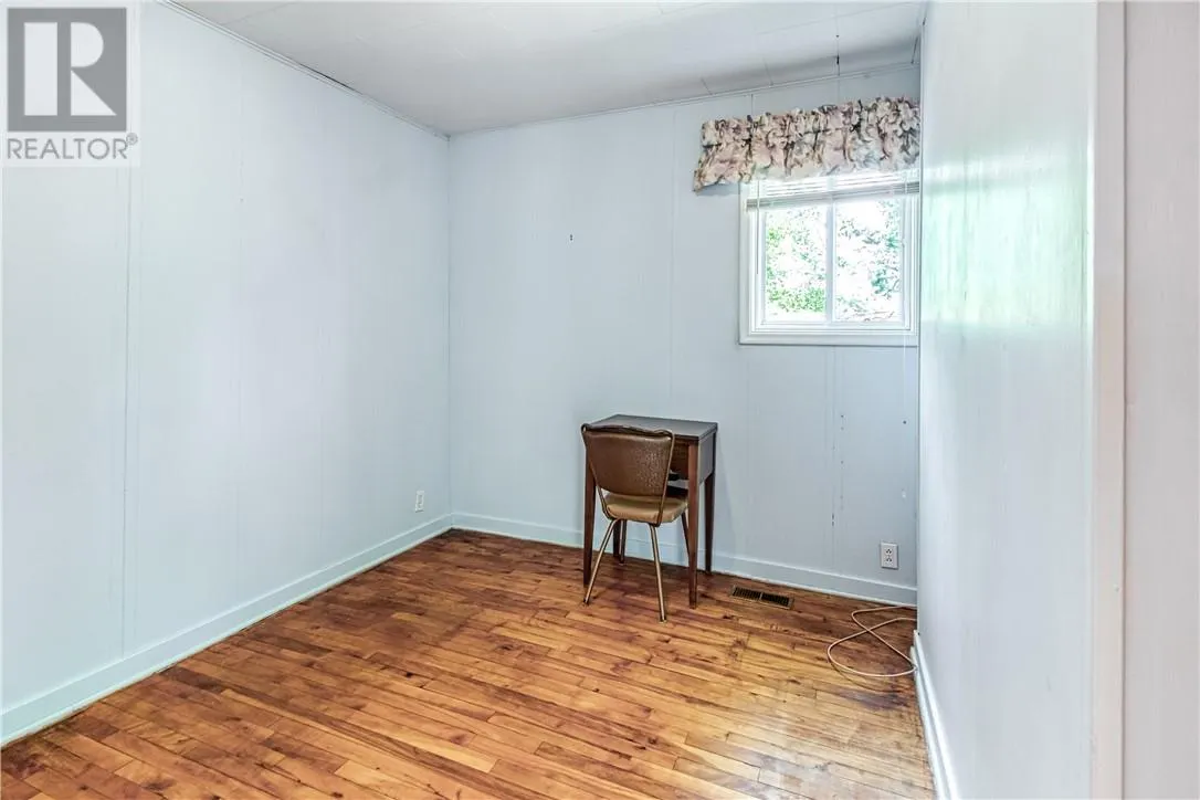 14 Oak Avenue