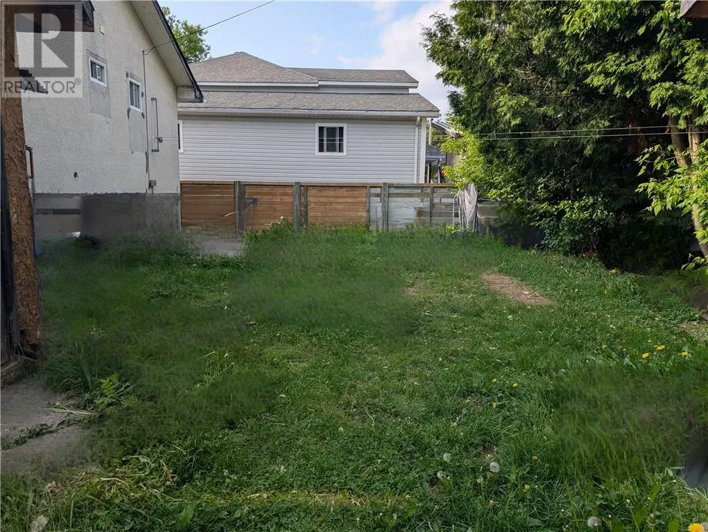 82 Charette Avenue