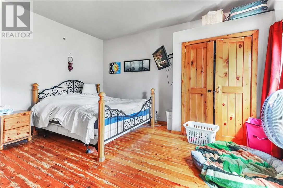 5751 BIDWELL