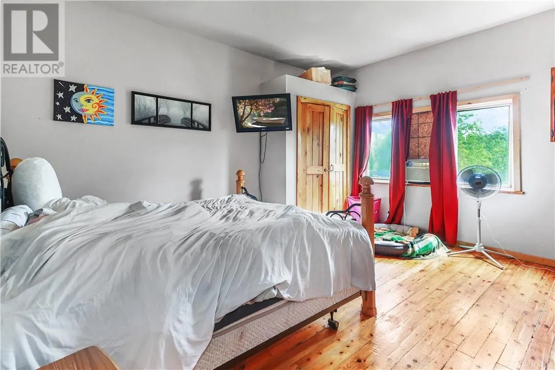 5751 BIDWELL