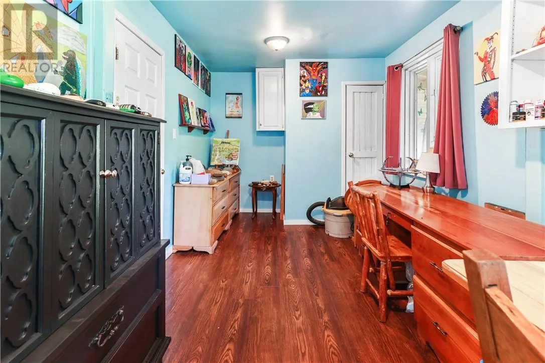 5751 BIDWELL
