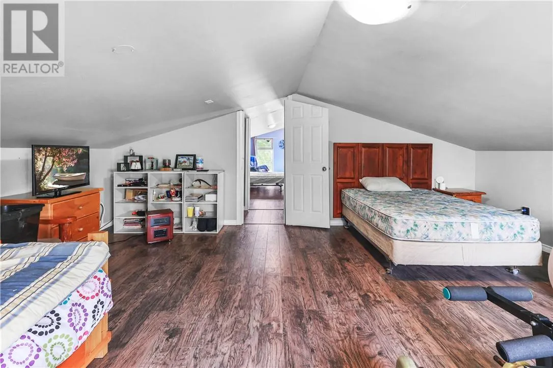 5751 BIDWELL