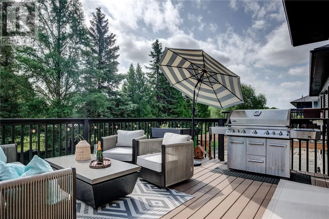136 Hollybrook Crescent