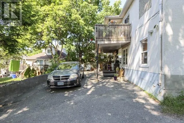 339 Victoria Street
