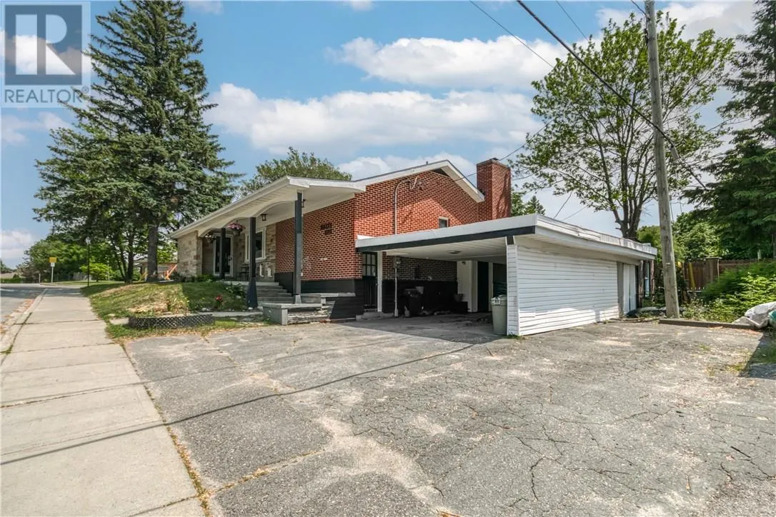 95 Levis Street