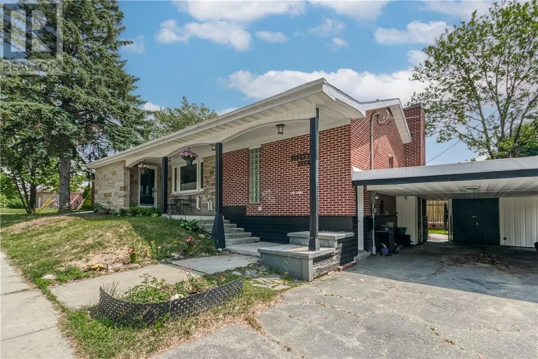 95 Levis Street