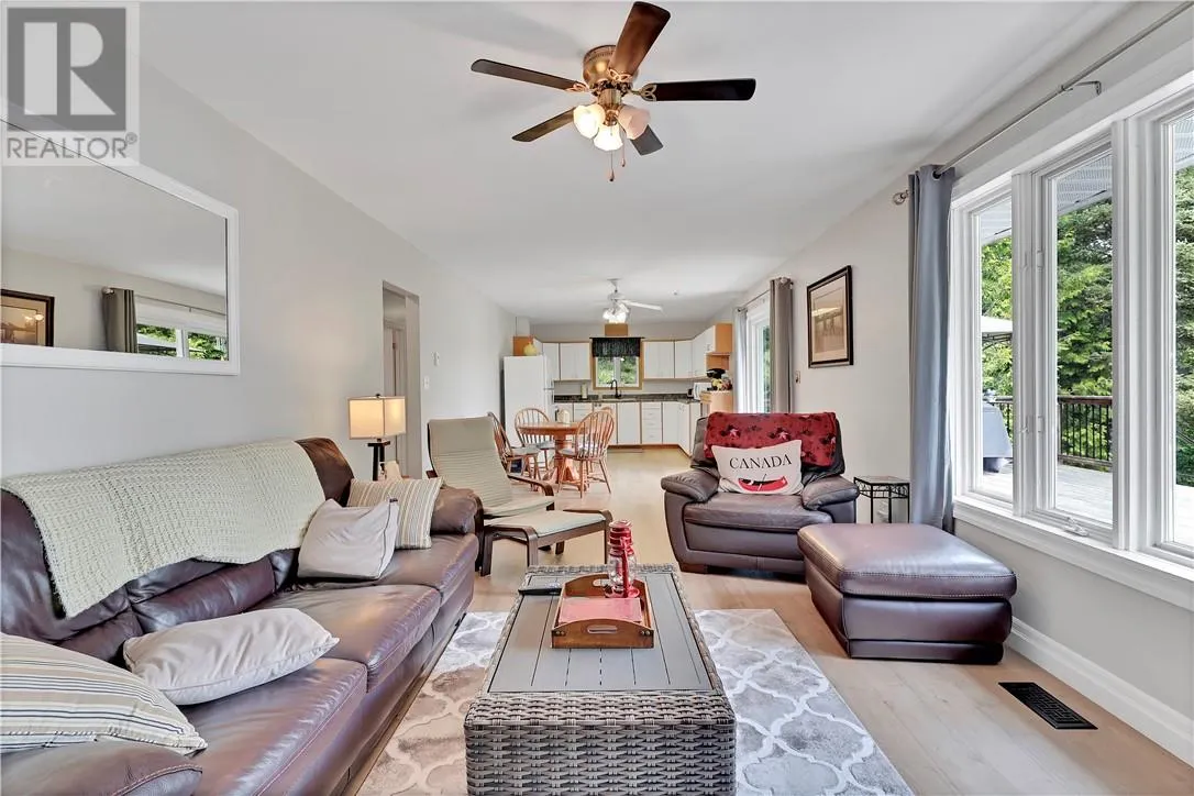 19 JANICE Drive