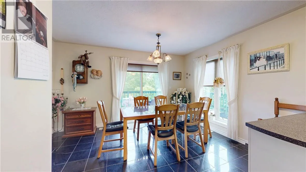 8 Pleasant View Terrace