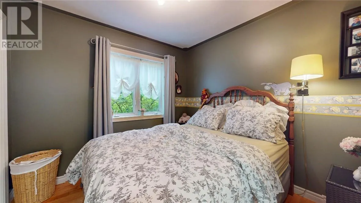 8 Pleasant View Terrace