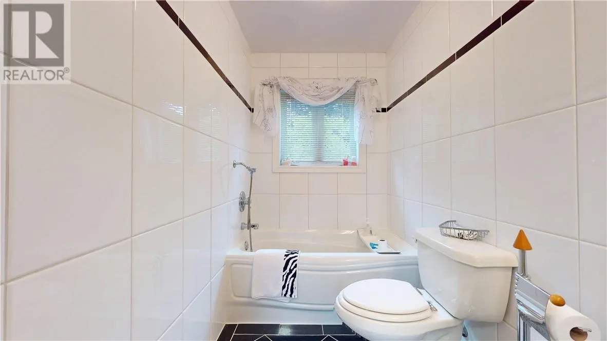 8 Pleasant View Terrace