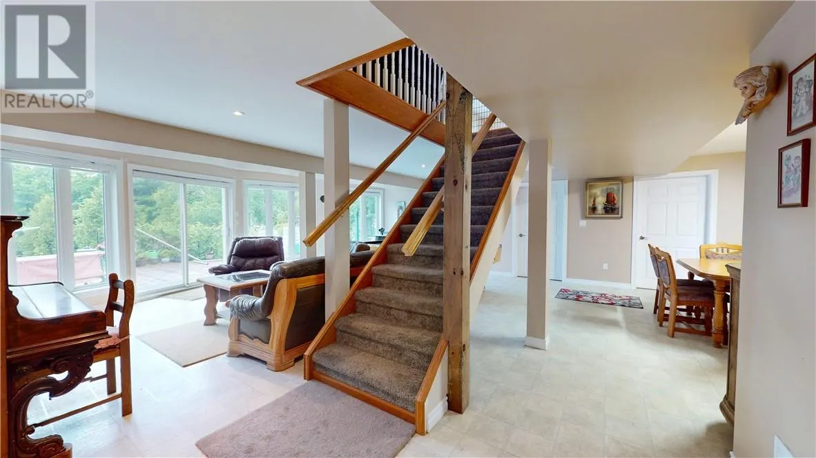 8 Pleasant View Terrace