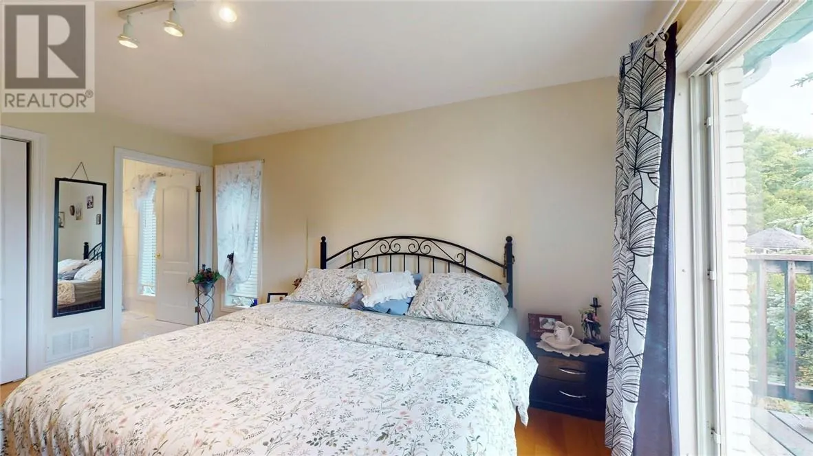8 Pleasant View Terrace