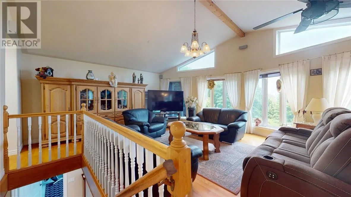 8 Pleasant View Terrace