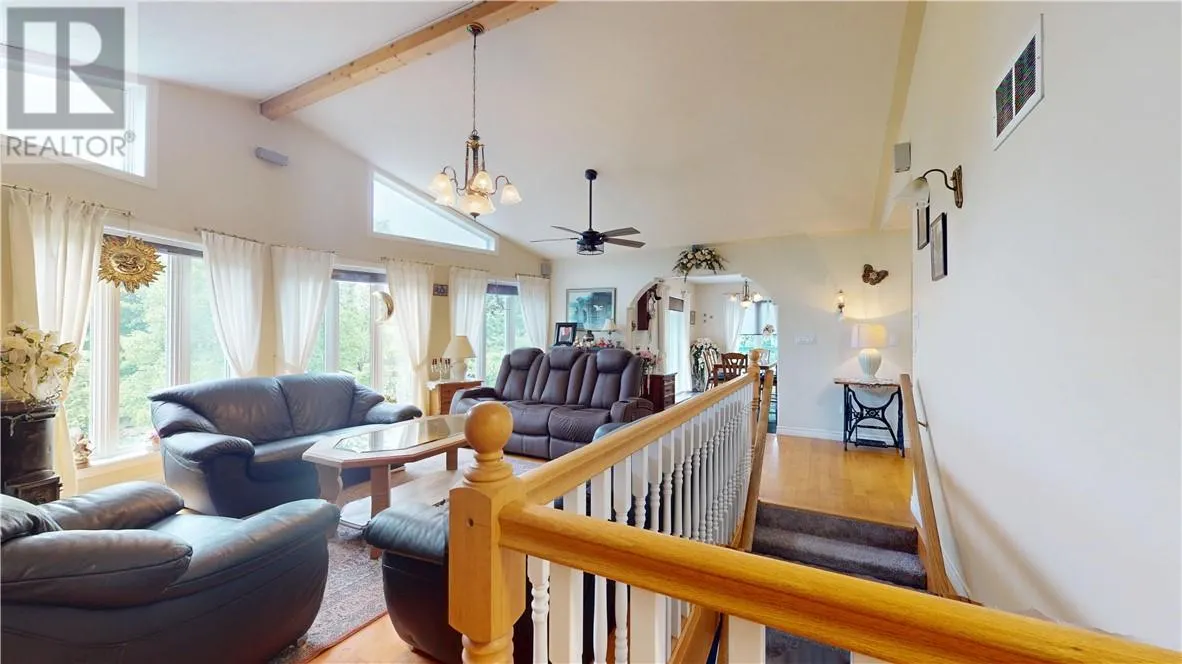 8 Pleasant View Terrace