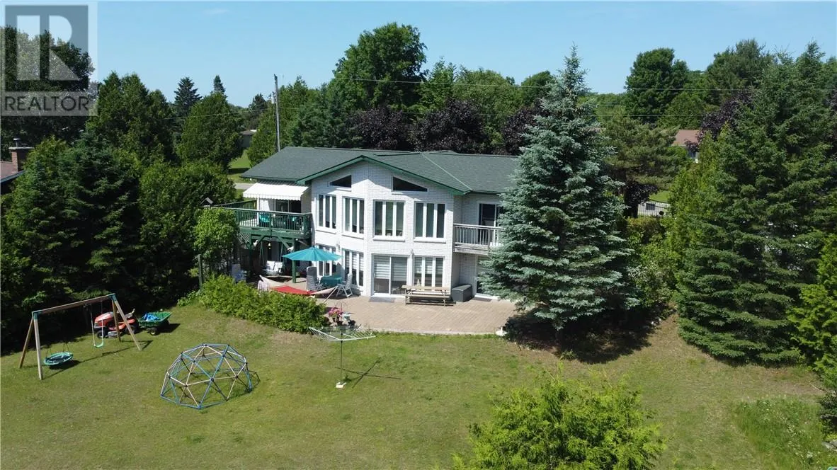 8 Pleasant View Terrace