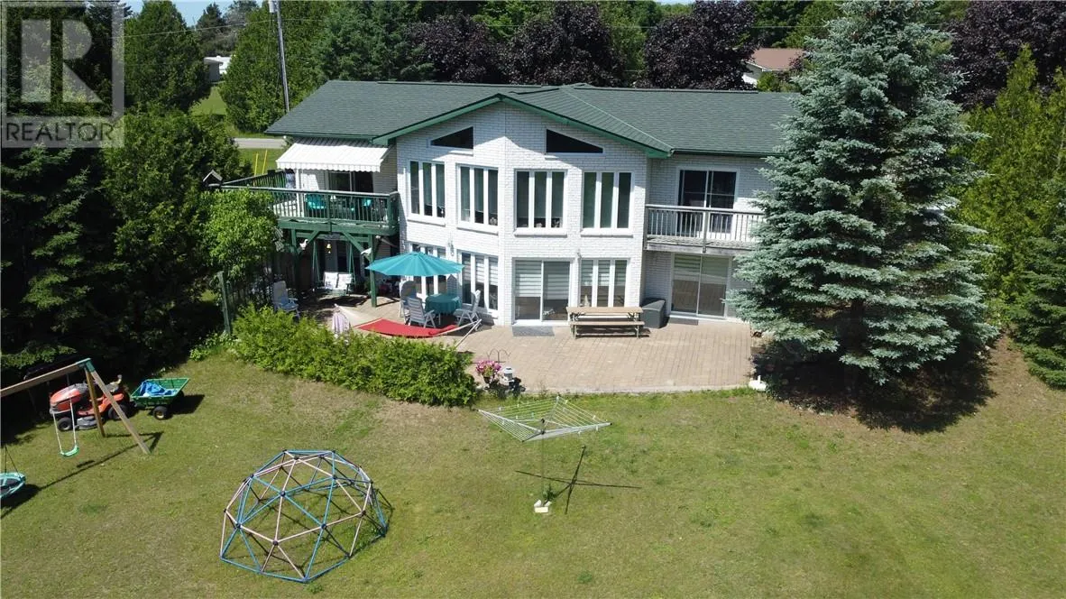 8 Pleasant View Terrace