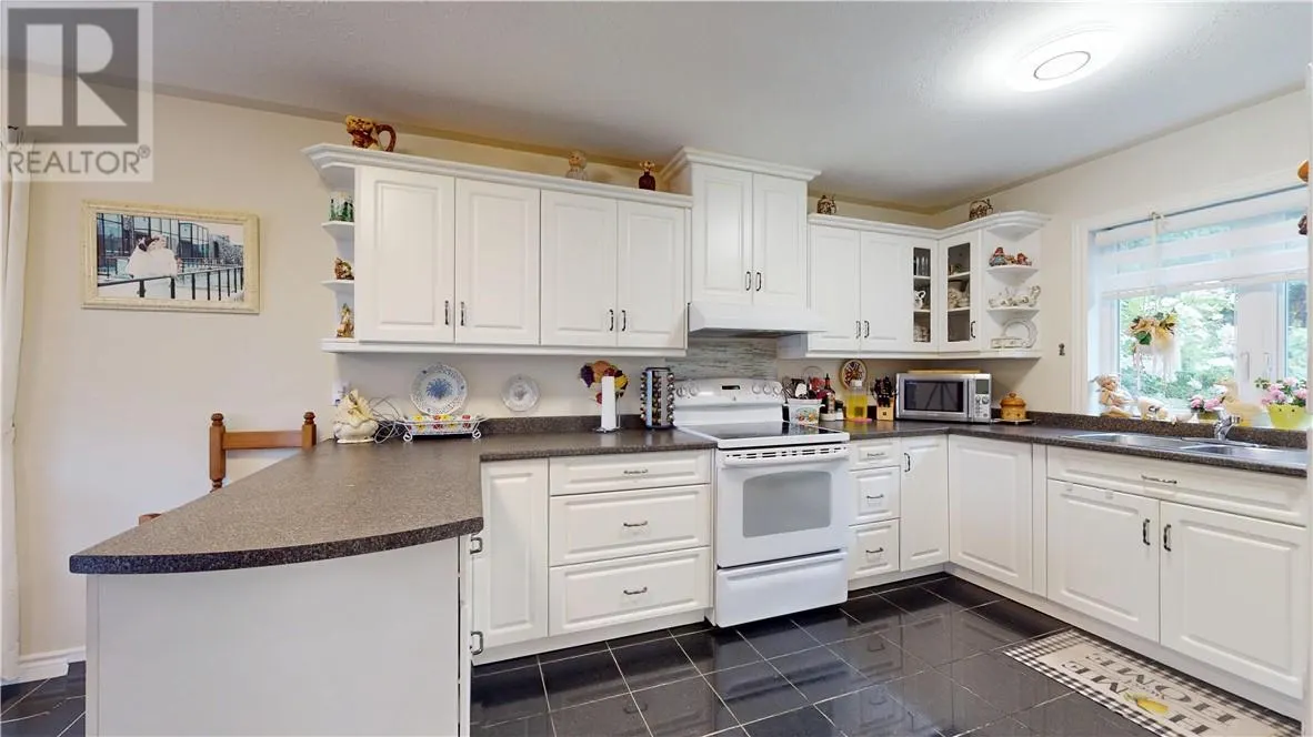 8 Pleasant View Terrace