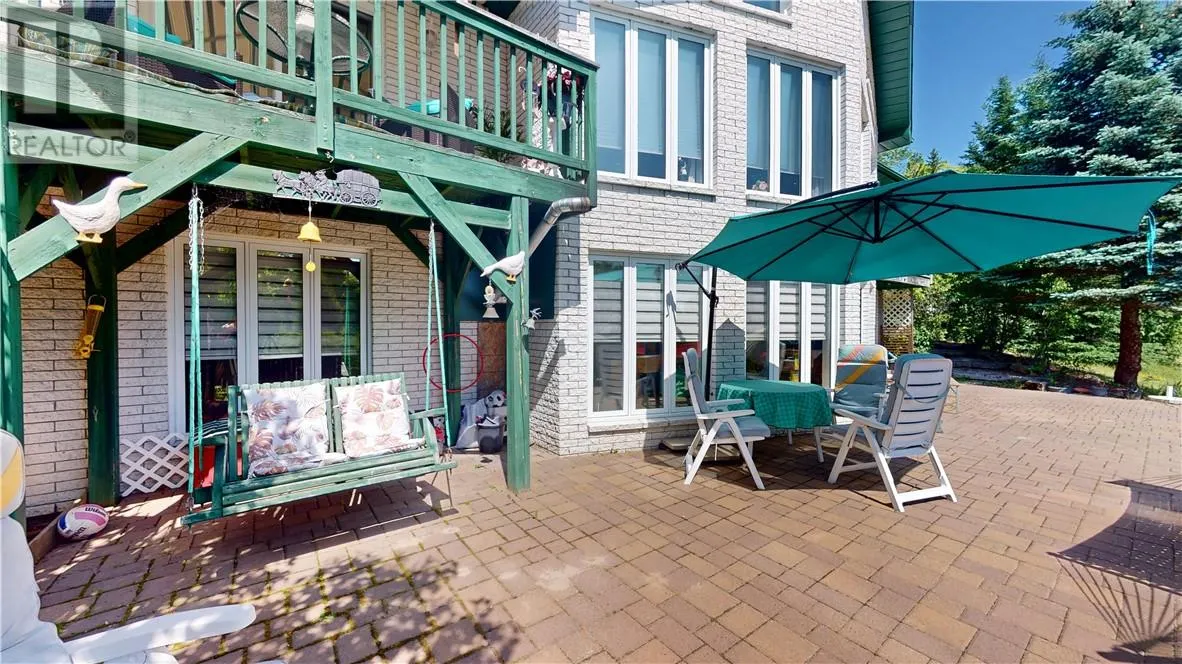 8 Pleasant View Terrace