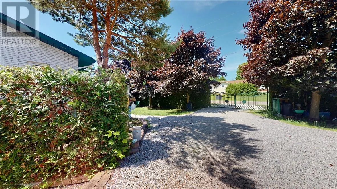 8 Pleasant View Terrace