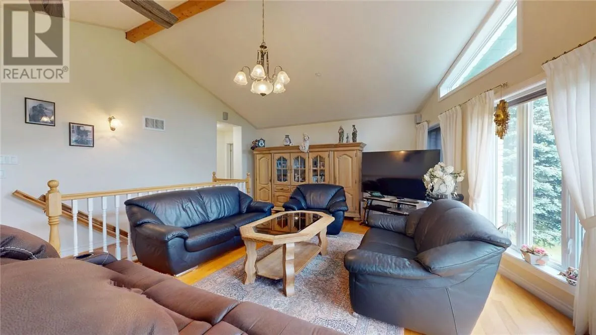 8 Pleasant View Terrace