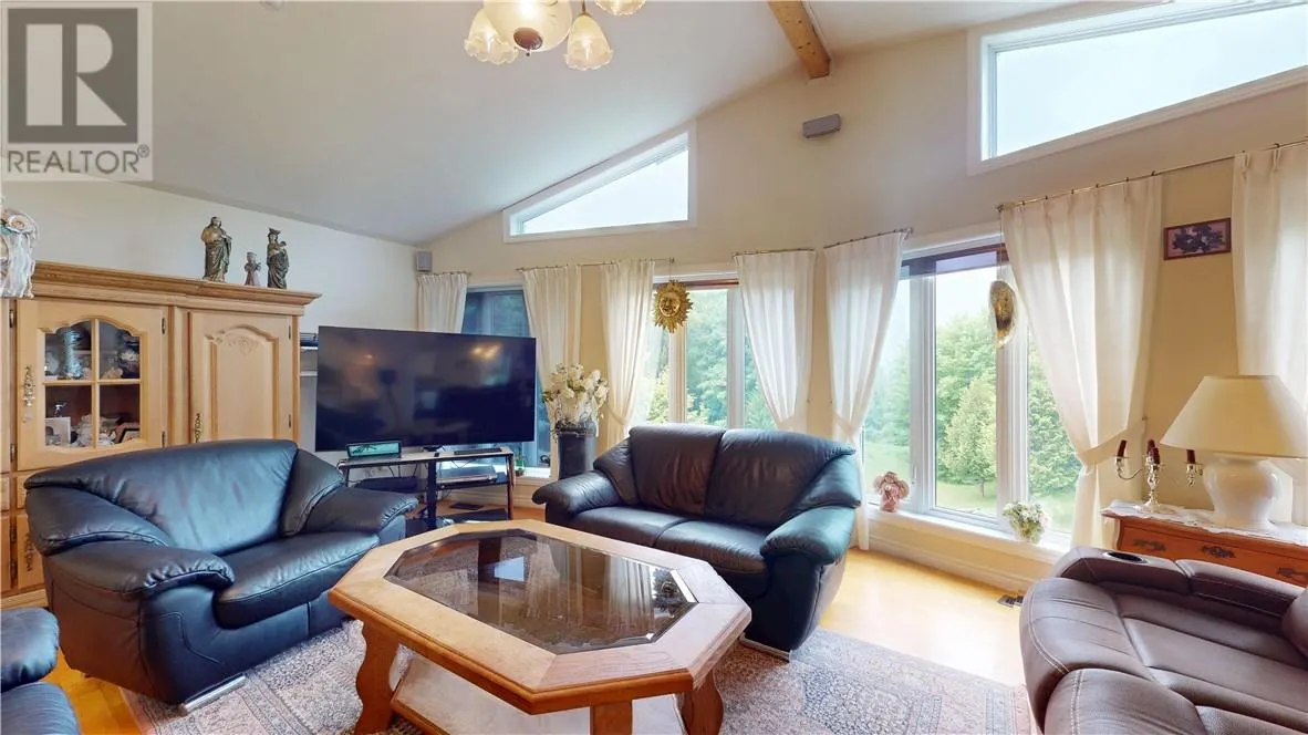 8 Pleasant View Terrace