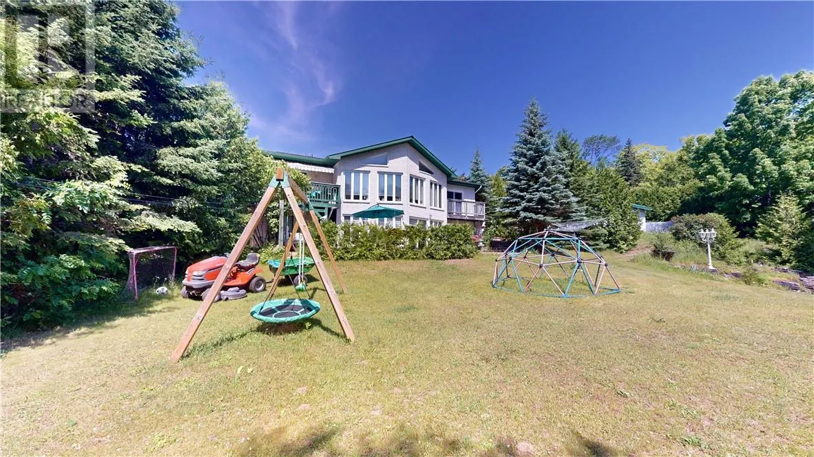 8 Pleasant View Terrace