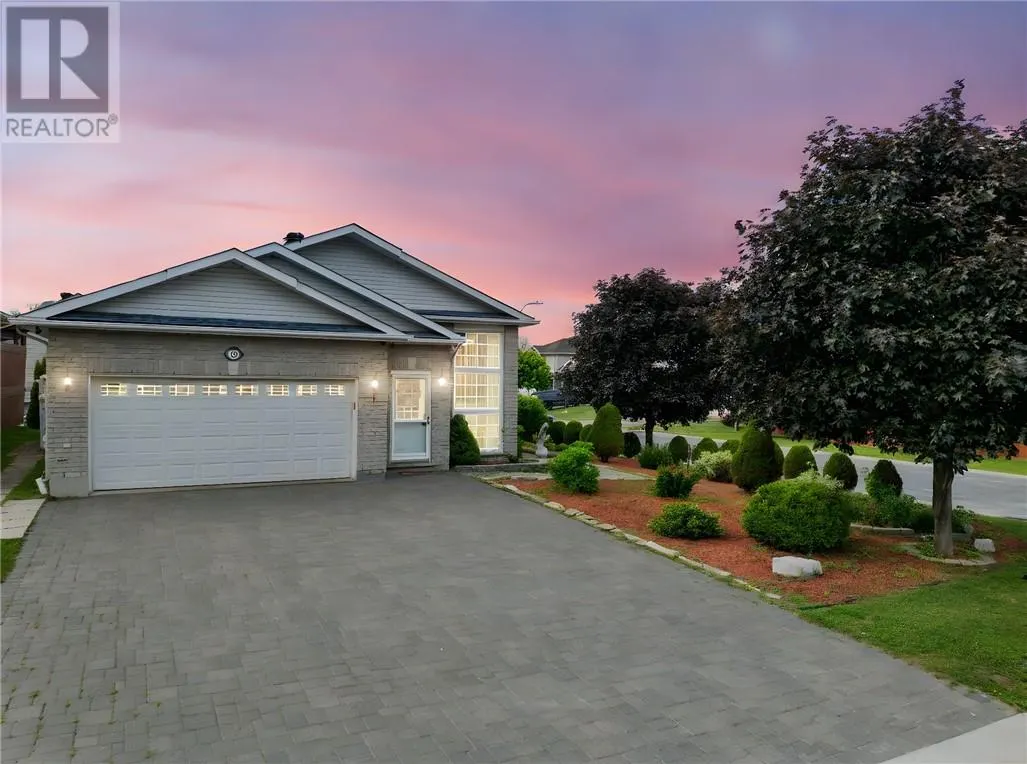10 Abigail Court