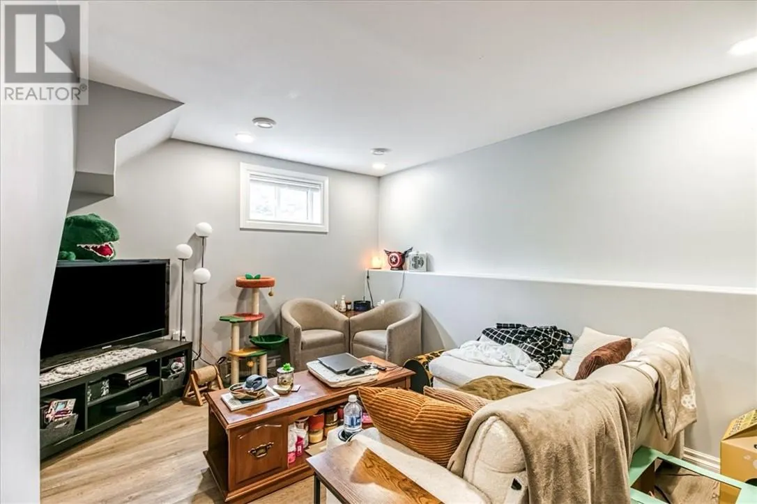 2727 Bancroft Drive