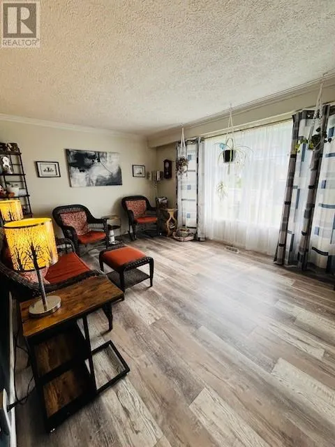70 Spruce Ave