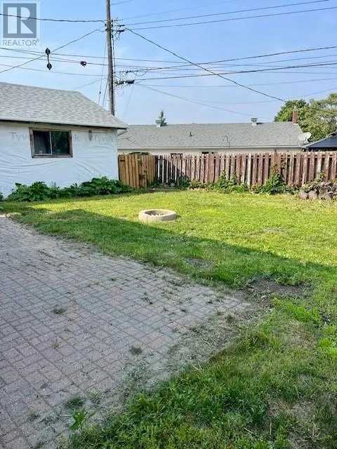 70 Spruce Ave