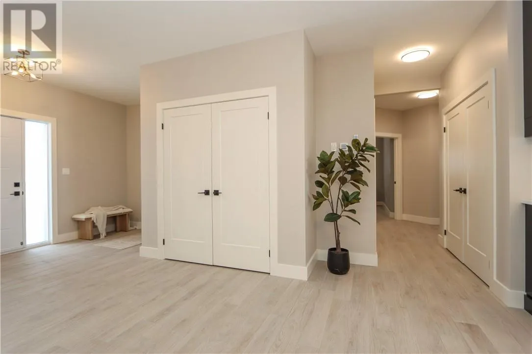 33 Teravista Way