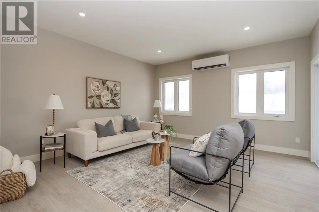 33 Teravista Way
