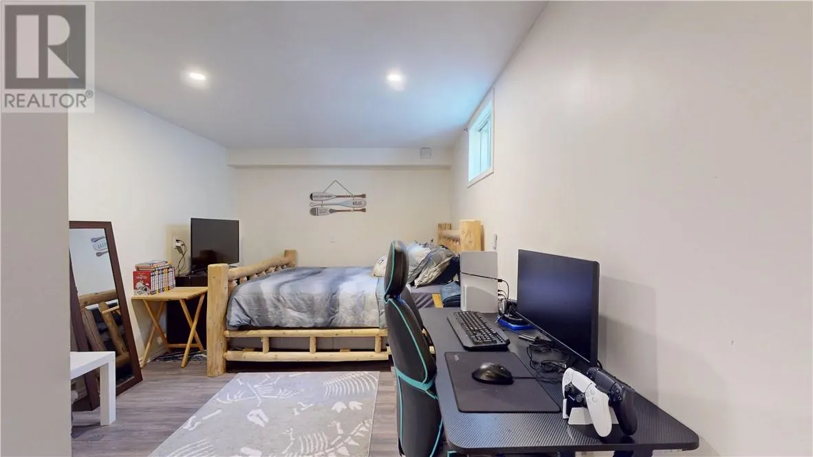 129 Maple