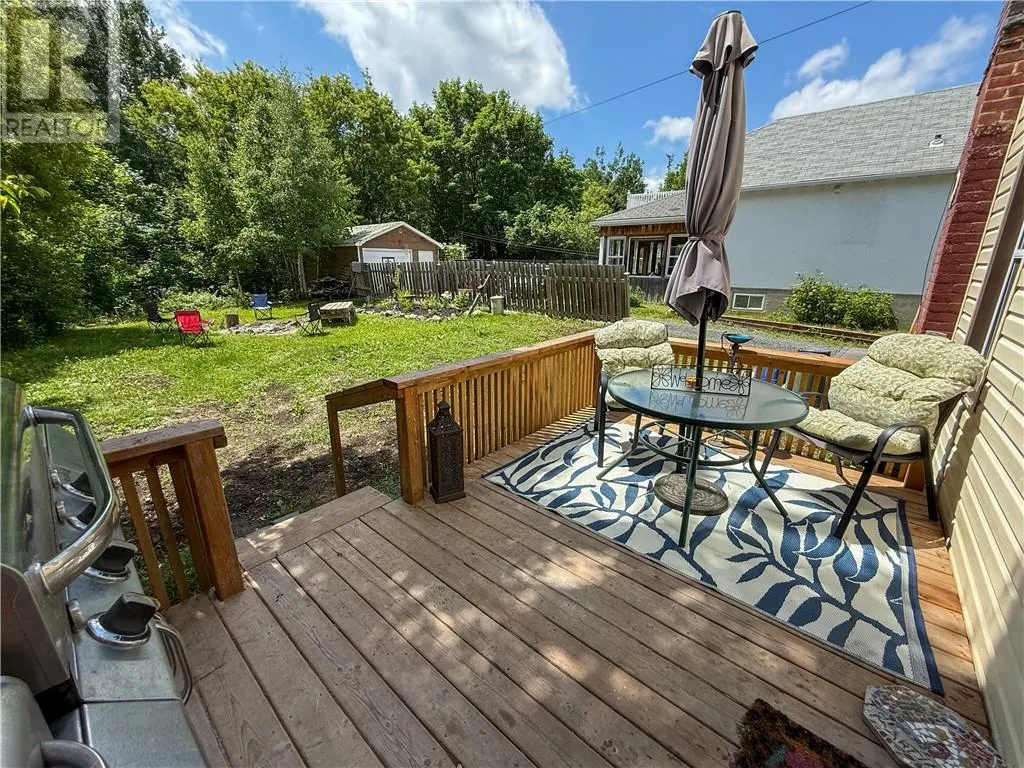 335 Poplar Street