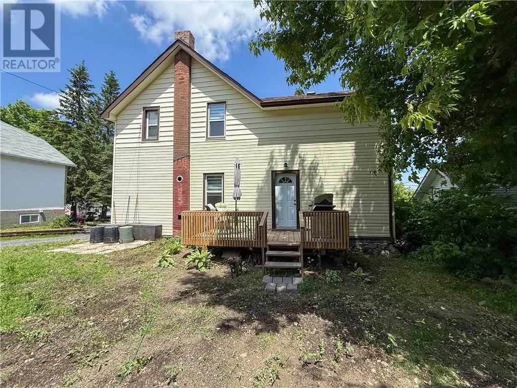 335 Poplar Street