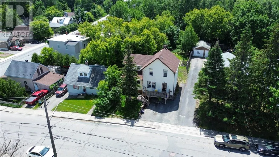 335 Poplar Street