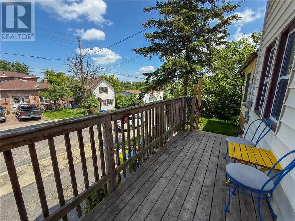 335 Poplar Street