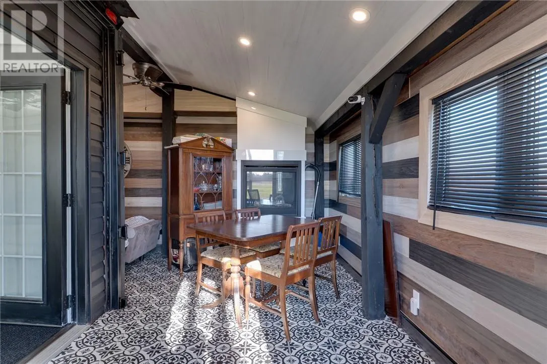 2858 Highway 144 E