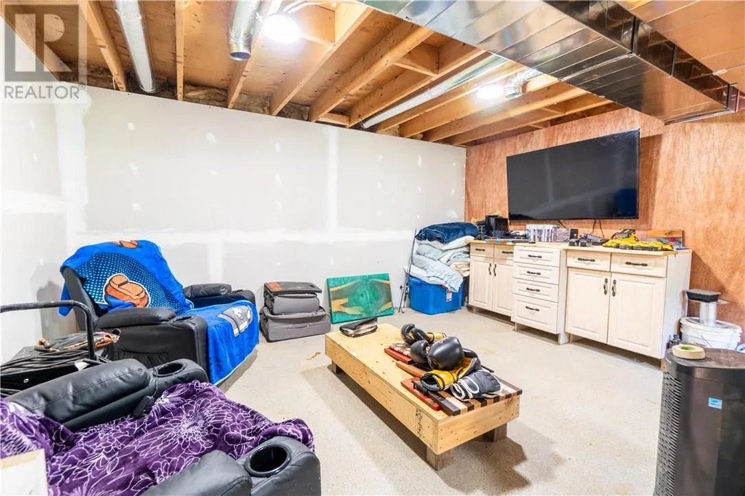 1295 Bass Lake