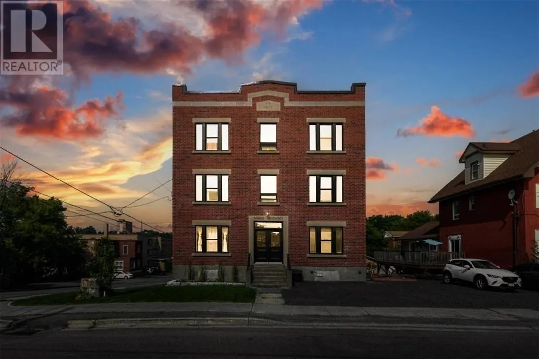 110 Adie Street