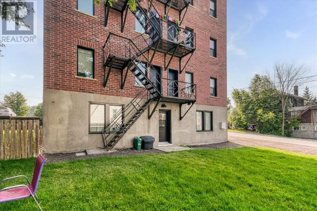 110 Adie Street