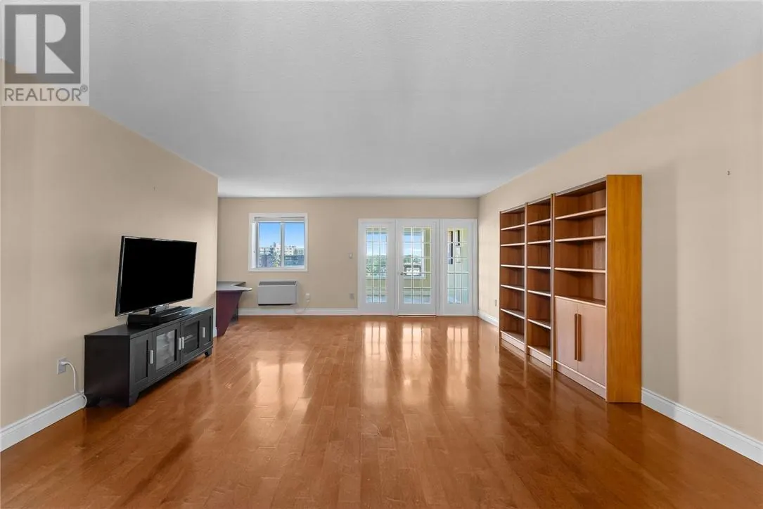 1630 Paris Street Unit# 404