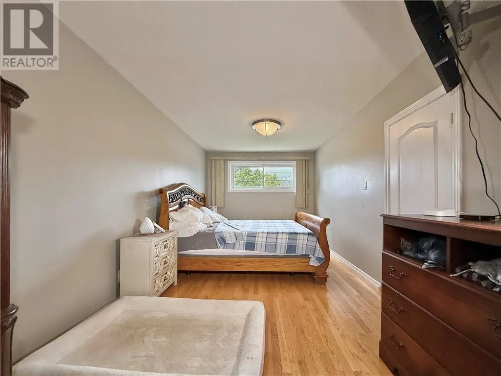 1512 Dominion