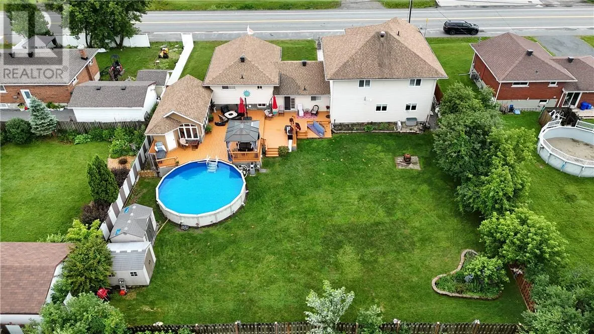 1512 Dominion