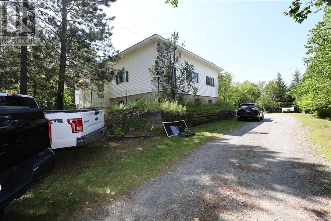 2097 Falconbridge Highway