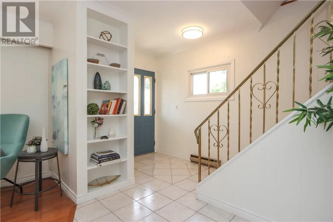 512 Edgehill Drive