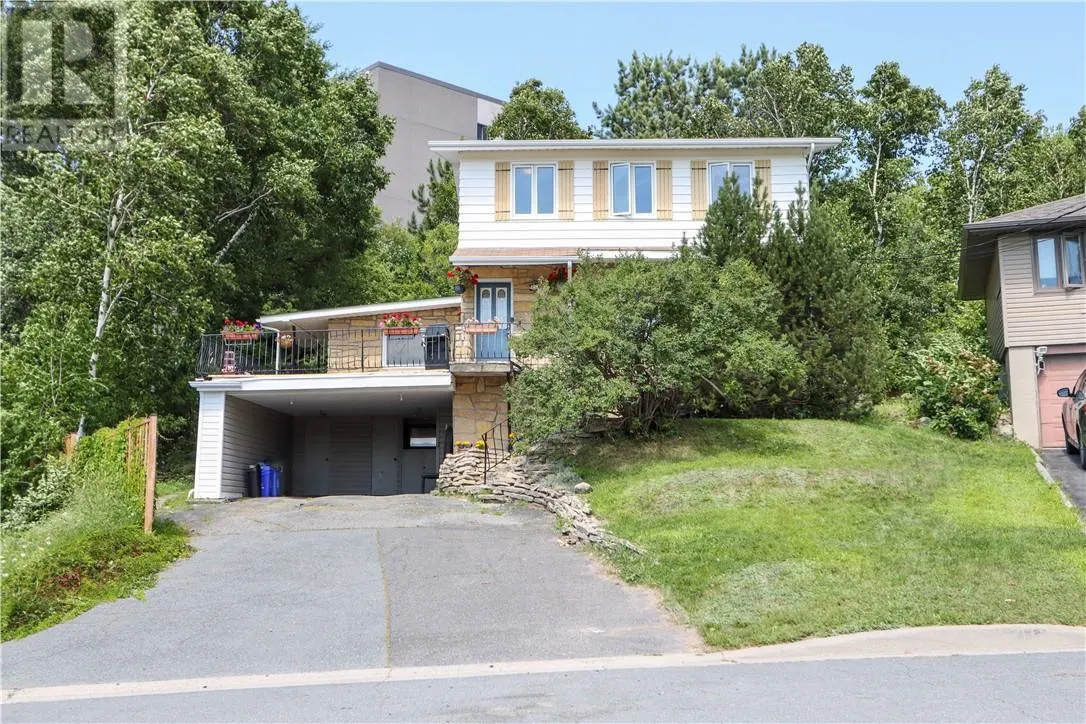 512 Edgehill Drive