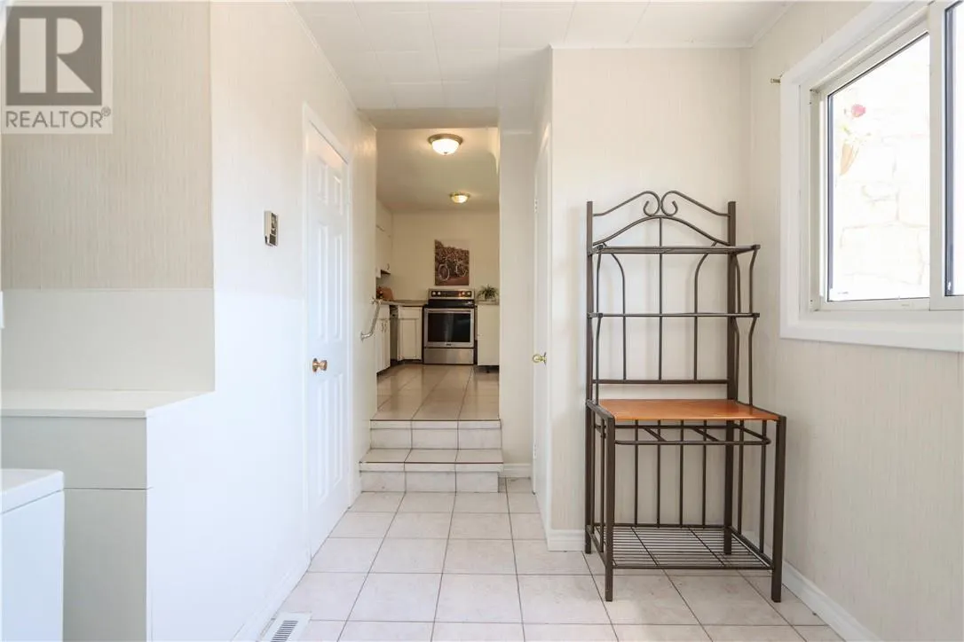 512 Edgehill Drive