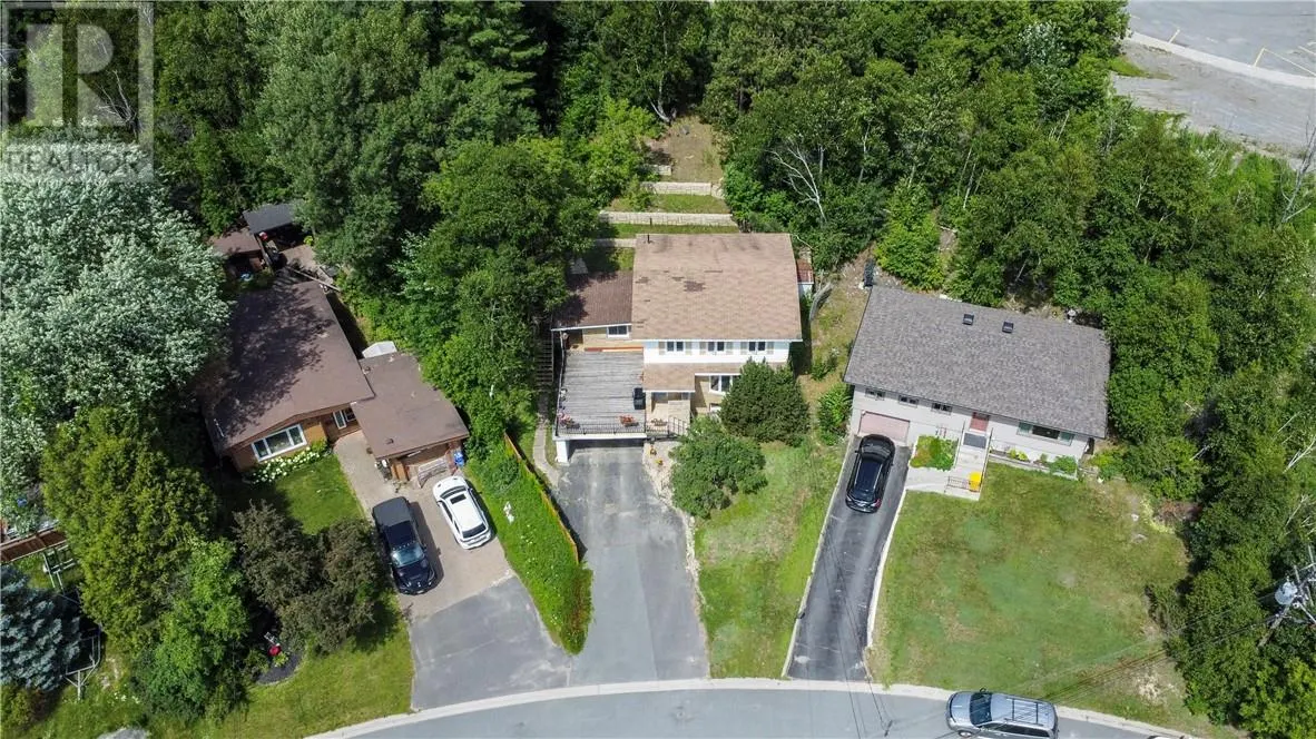 512 Edgehill Drive